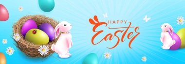 Paskalya resimlerinde şirin bir tavşan ve mavi arka planda bir sepet yumurta var..