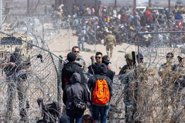 Ciudad Juarez sınırındaki gergin atmosfer ve yüksek güvenlik önlemleri.