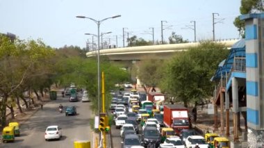 Yeni Delhi 'de Yoğun bir gün, Hint Trafiği ve Kraliyet Videoları 