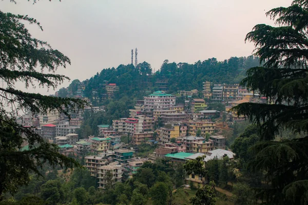 Himachal Daki Dağ Şehri Görünümü — Stok fotoğraf
