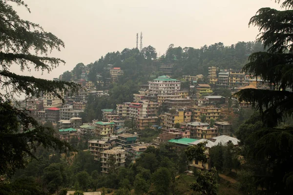 Himachal Daki Dağ Şehri Görünümü — Stok fotoğraf