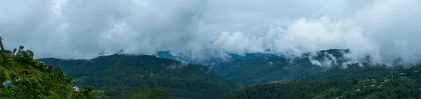 Nuvole Galleggianti Sulla Catena Montuosa Strada Binsar Kasardevi Almora Uttarakhand — Foto Stock