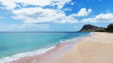 Hawaii 4K Video 'da boş kumsalın hava çekimi