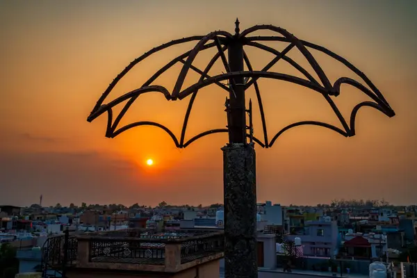 Dehradun Şehri Panoramik Görünümü Üzerinde Altın Gün Batımı