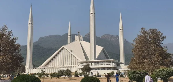 巴基斯坦伊斯兰堡Faisal清真寺 阳光灿烂 — 图库照片