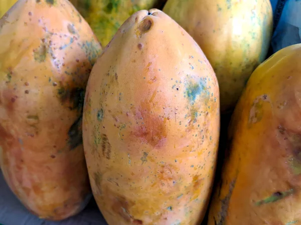 Ramo Fruta Papaya Naranja Dulce Varias Grandes Frutas Papaya Dulce — Foto de Stock
