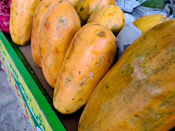 Bos Van Zoete Sinaasappel Papaya Fruit Verschillende Grote Zoete Papaya — Stockfoto
