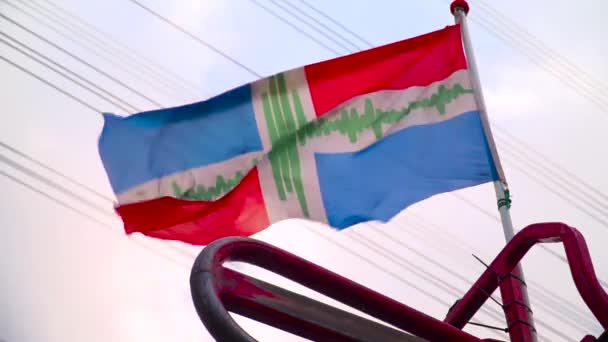 Aardbevingsvlag Flaga Protestu Przeciwko Trzęsieniom Ziemi Groningen Waving Super Powolny — Wideo stockowe