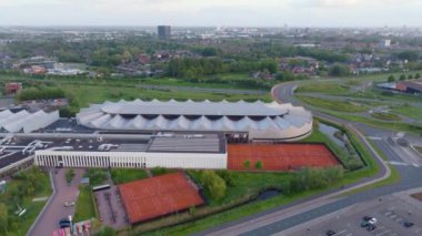 Groningen, Hollanda - 05: 24 2023: Çok Fonksiyonlu Spor Merkezi Kardinge Revealing City Groningen