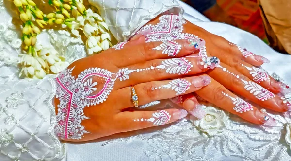 Henna Ein Wunderschönes Brautkleid — Stockfoto