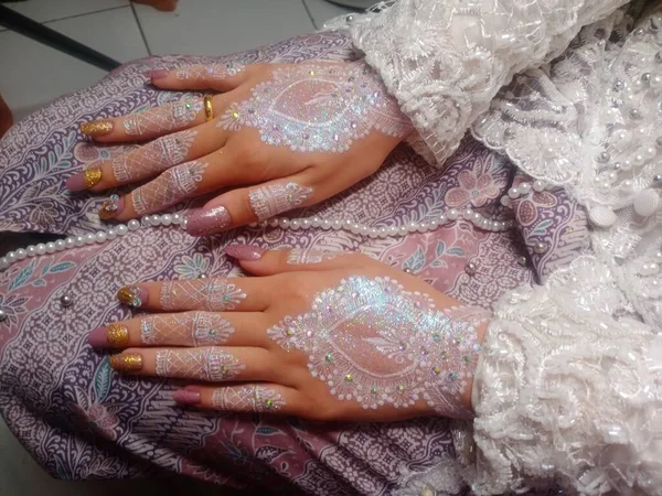 Schöne Henna Auf Der Braut — Stockfoto