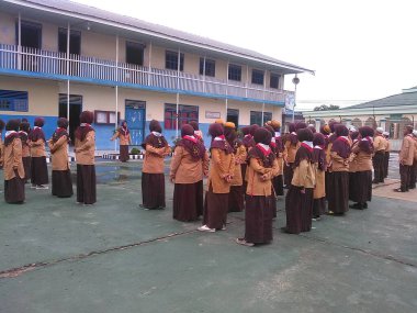 Yeni yılın geleneksel Thai dansının görüntüsü.