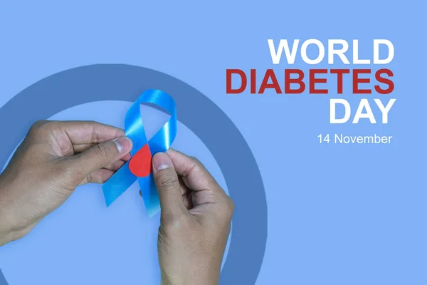 蓝带蓝色背景的世界糖尿病日 11月男性健康意识 11月蓝色 糖尿病意识 — 图库照片