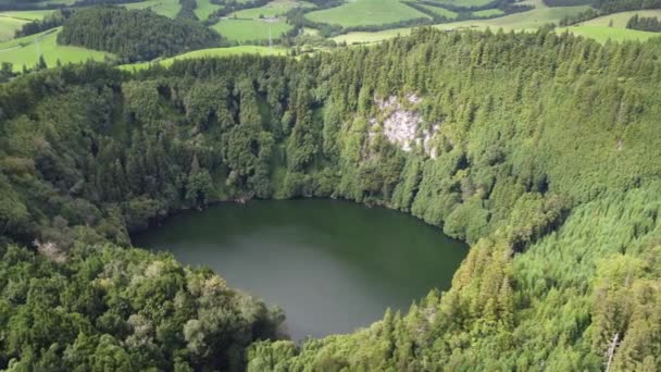 Aerial Cinematic Drone Orbit Lake Crater Sao Miguel Azores Islands — Vídeos de Stock