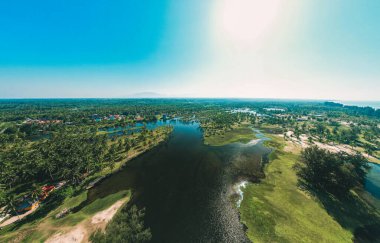 Tiku bataklığında hava manzaralı Rawa Mati, Agam Regency, Batı Sumatra.