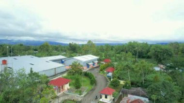 BÜMN 'ün Bulog deposunun hava görüntüsü, Endonezya