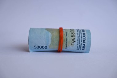Rupiah para yolu beyaz arkaplan ile izole