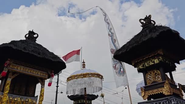 Σημαία Ινδονησίας Τον Αύγουστο Και Σημαία Μπαλινέζας Umbul Umbul — Αρχείο Βίντεο