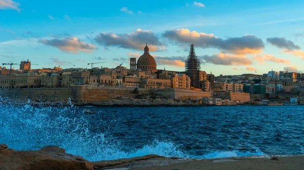 stock image Nice views from the other side of the bay of Valletta city at sunset. Concept Vacation