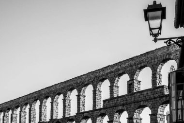 Segovia su kemerlerinin kaybolan noktalarına sahip bir perspektiften.