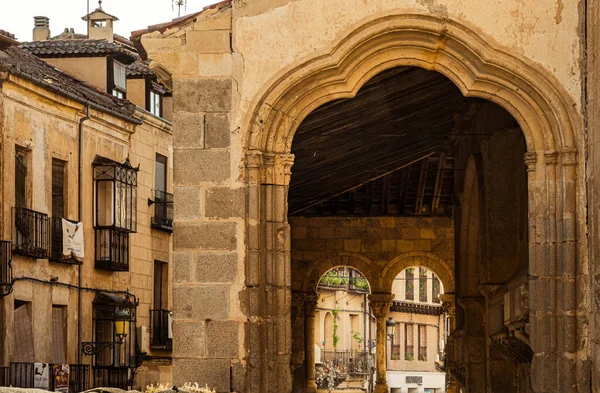 Entrada Saída Dos Arcos Igreja San Martin Segovia Com Rua — Fotografia de Stock