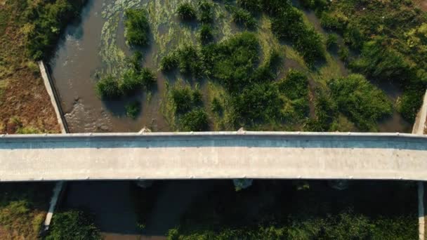 Est Pont Historique Pierre Construit Dessus Ruisseau Est Bâtiment Historique — Video