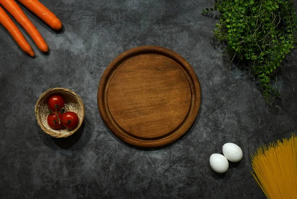 Vegetable kitchen wallpaper wood board plant pasta egg tomato carrot background