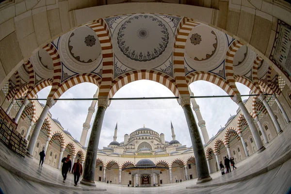 Turkey Istanbul 2023 January Camlica Mosque Istanbul Turkey View Camlica — Stock Photo, Image