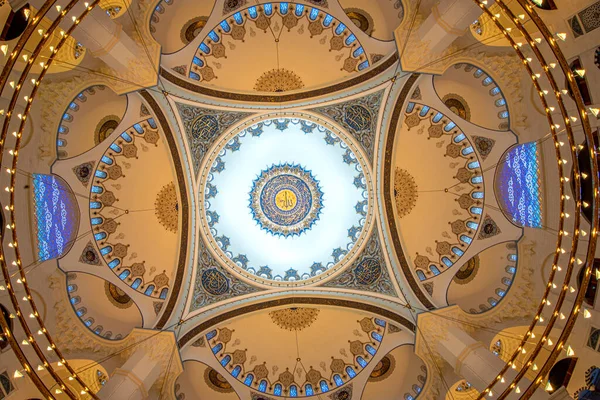 Istanbul Turkey 2023 January Interior Dome Camlica Mosque Newest Biggest — Fotografia de Stock