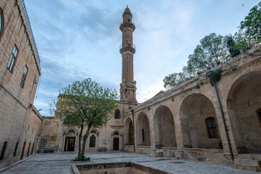 Ulu Cami 'nin Minaresi, Mardin' in Büyük Camii, Mardin 'in Tarihi Ulu Camii olarak da bilinir.