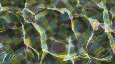 Güneş ışığı yüzme havuzunda su yüzeyine yansıyor. Kiremit desenli. Soyut arkaplan dokusu. Yaz tatili ve rahatlama konsepti. - Evet. Yüksek kalite 4k görüntü