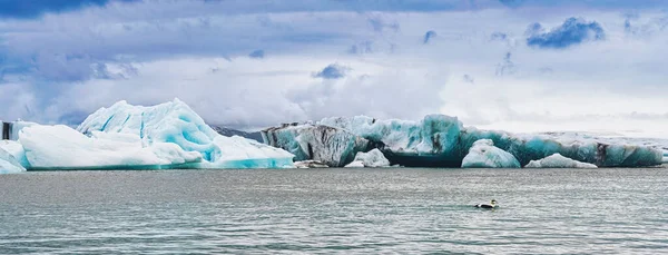 Ijsbergen Jkulsrln Een Grote Gletsjerlagune — Stockfoto