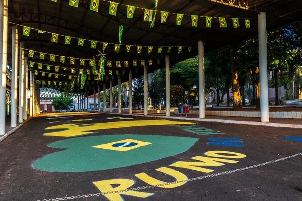 Decoration made by the fans of the Brazilian team with the words heading to the sixth for the World Cup in Qatar with flags and paintings in a city in Brazil