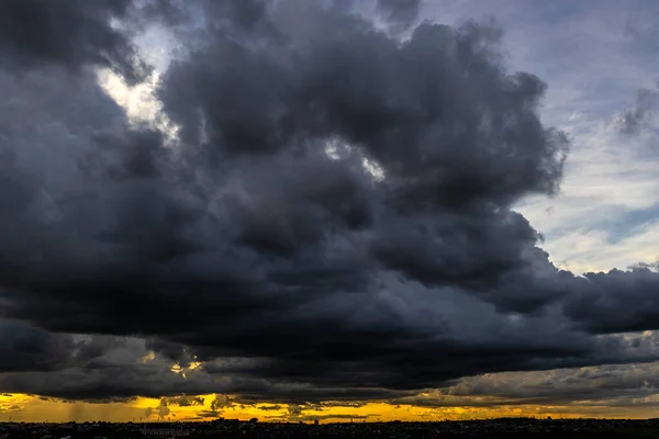 Dark Clouds Rainy City Brazil Sunset — Stock Photo, Image