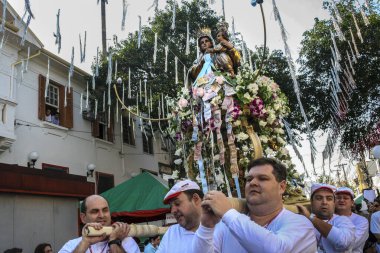Sao Paulo, Brezilya, 19 Ağustos 2007. Sao Paulo civarındaki Bixiga 'daki Achiropita Hanımefendimize adanmış geleneksel ziyafet alayı. Brezilya