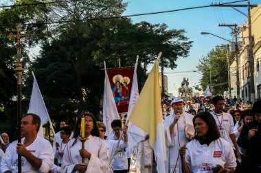 Sao Paulo, Brezilya, 19 Ağustos 2007. Sao Paulo civarındaki Bixiga 'daki Achiropita Hanımefendimize adanmış geleneksel ziyafet alayı. Brezilya