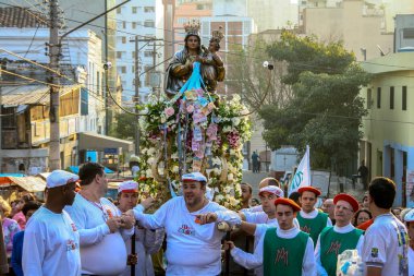 Sao Paulo, Brezilya, 19 Ağustos 2007. Sao Paulo civarındaki Bixiga 'daki Achiropita Hanımefendimize adanmış geleneksel ziyafet alayı. Brezilya