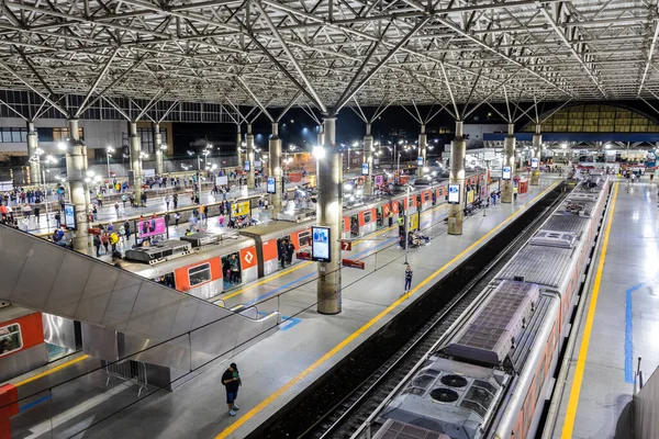 Сан Паулу Бразилия Мая 2023 Года Люди Ждут Платформе Станции — стоковое фото