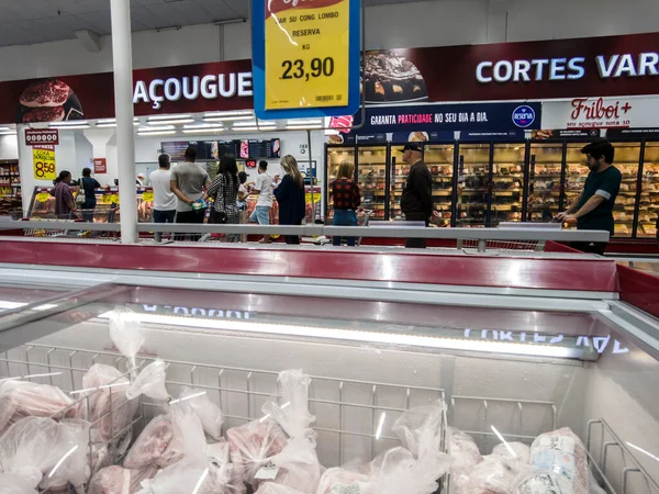 サンパウロ ブラジル 2023年7月24日 サンパウロの南ゾーン Spのアッシア アタカディスタの内部の肉と肉のセクター この場所では プロダクトは卸し売りで大量に販売されます 小売りでより小さい量のように — ストック写真