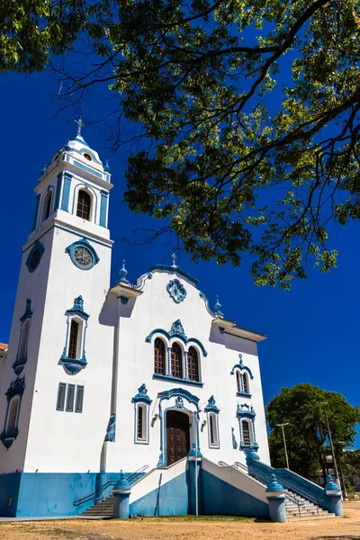 サンパウロ州の西中心のマリアの中心にあるサンベント大聖堂の正面の眺め — ストック写真