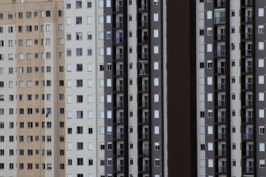 Brezilya 'nın Sao Paulo şehrindeki inşaat alanının pencerelerinin deseni