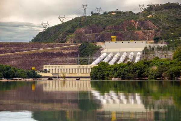 stock image Rifaina, SP, Brazil, March 31, 2015. Jaguara Hydroelectric Plant e operada pela Engie Brasil Energia, located in Rio Grande, where the states of Sao Paulo and Minas Gerais border.