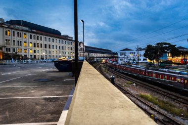 Sao Paulo, Brezilya. 30 Mayıs 2023. Julio Prestes İstasyonu binasının arka cephesi ve otoparkı ve CPTM, Sao Paulo Metropolitan Tren Şirketi, Sao Paulo şehir merkezi