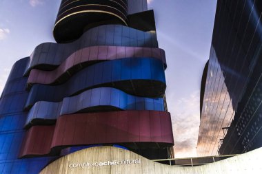 Sao Paulo, SP, Brezilya, 10 Şubat 2023. Ruy Ohtake tarafından tasarlanan ve 2001 yılında Sao Paulo şehrinin batısındaki Pinheiros mahallesinde açılan Tomie Ohtake Enstitüsü Genel Merkezi.