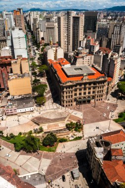 Sao Paulo, Brezilya, 12 Ocak 2012. Şehrin havadan görünüşü, Anhangabau Vadisi ve Sao Paulo şehir merkezindeki Postane Binası.