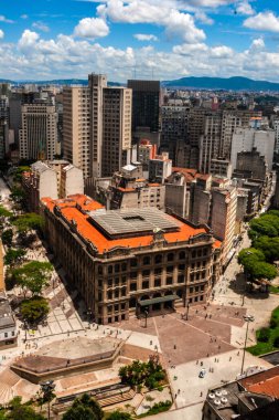 Sao Paulo, Brezilya, 12 Ocak 2012. Şehrin havadan görünüşü, Anhangabau Vadisi ve Sao Paulo şehir merkezindeki Postane Binası.