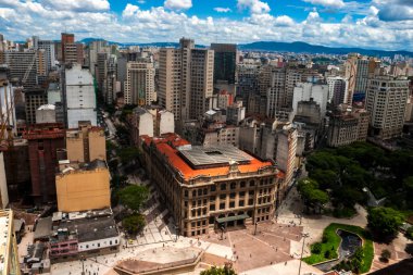 Sao Paulo, Brezilya, 12 Ocak 2012. Şehrin havadan görünüşü, Anhangabau Vadisi ve Sao Paulo şehir merkezindeki Postane Binası.