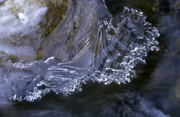 Wasserspritzer Fluss — Stockfoto