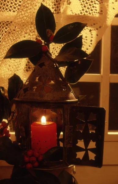 Χριστουγεννιάτικη Διακόσμηση Κεριά Και Λαμπάδα — Φωτογραφία Αρχείου