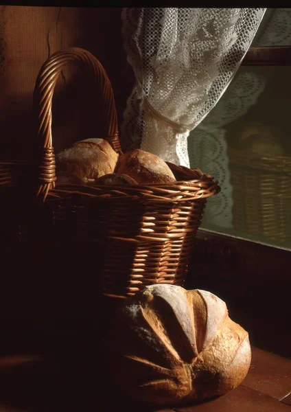 Freshly Baked Bread Basket Wooden Table — Stock Photo, Image